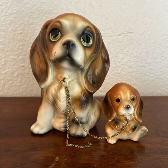 Vtg MCM Big Eyed Cocker Spaniel Dog w Leashed Puppies JAPAN Brinn's Foil Sticker - Picture 1 of 10